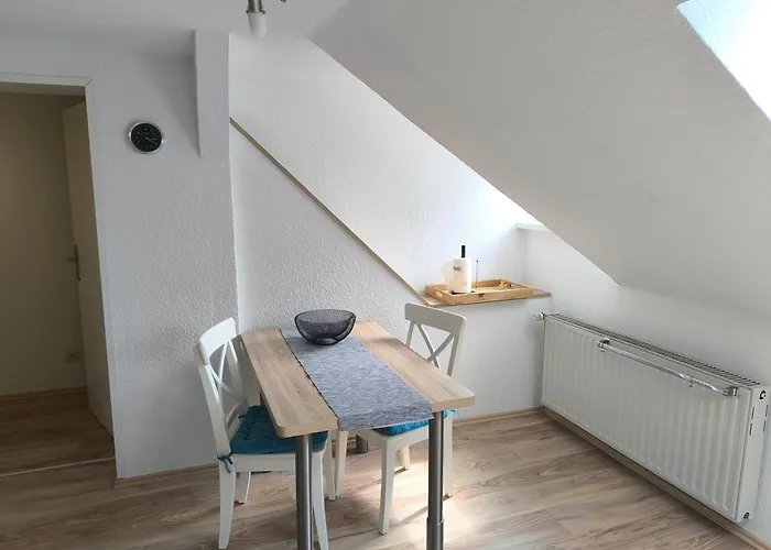 Zur Eiche Apartmán *